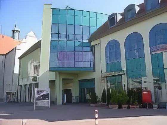 Gewerbefläche Vermietung ehemaliger PLUS-Laden, Oranienburg, Berliner Straße 40 — Gewerbe vermietet