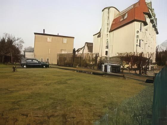 Verkauf eines 2-Familienhauses + Bauland, Hohen Neuendorf — Immobilie verkauft